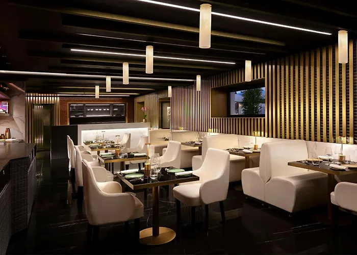 The Pantheon Iconic Hotel, Autograph Collection Hotel 5*