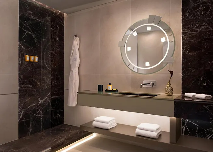 The Pantheon Iconic Hotel, Autograph Collection Hotel 5*