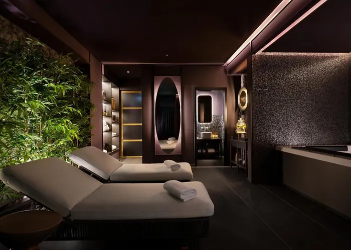 The Pantheon Iconic Hotel, Autograph Collection Hotel